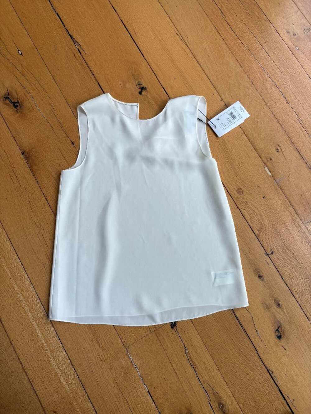Theory Shell Top in Silk Georgette 100% Size Small Ivory